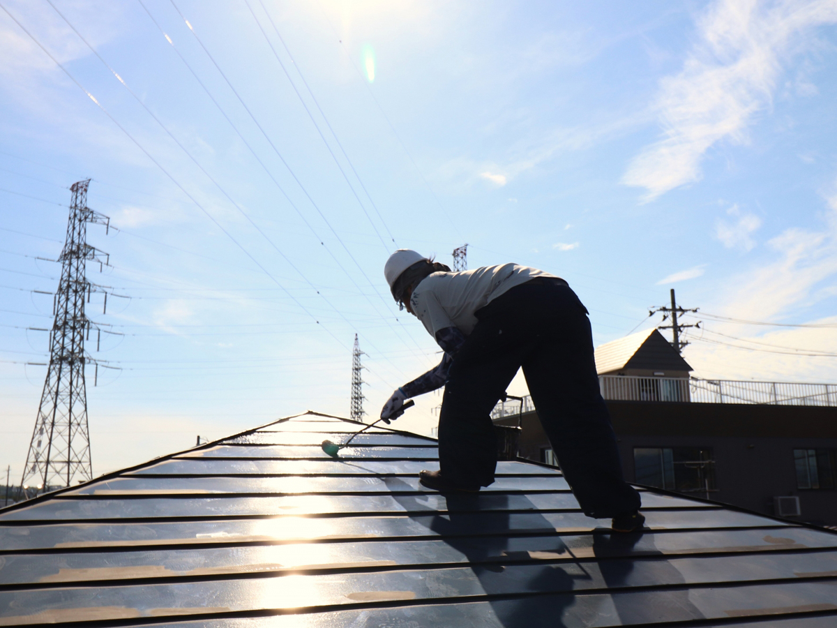 屋根塗装のメインビジュアル